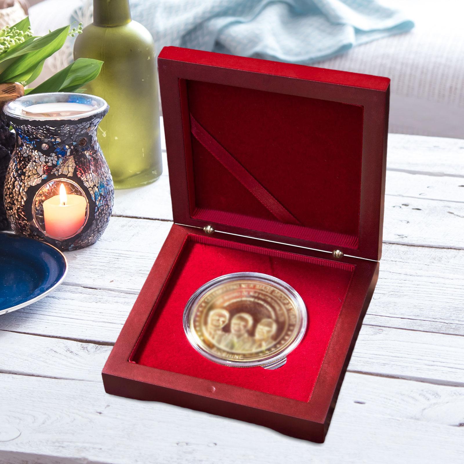 Collectors Coins Jewelry & Watches Of Smithtown Photos - Коробка для презентаций медалей, держатель для